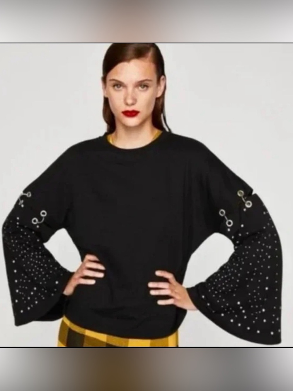 Zara Trafaluc sweatshirt, size S